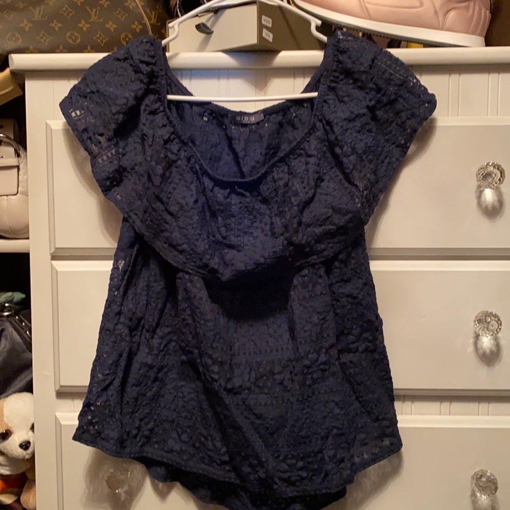 NWOT Navy lace top by Gibiu